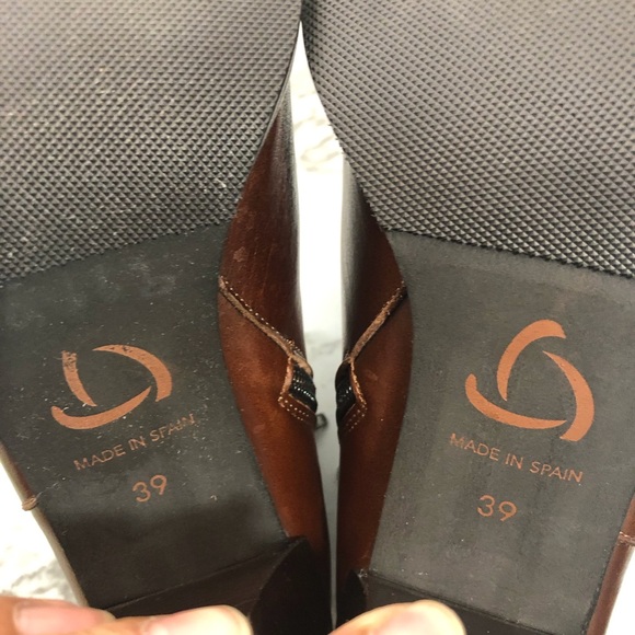 Kanna Leather Tobacco Brown Heeled Booties Size 39 - Picture 7 of 13